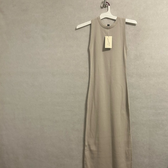Women's Rib-Knit Maxi Bodycon Dress - Universal Thread size Medium  Taupe NWT - Picture 7 of 10